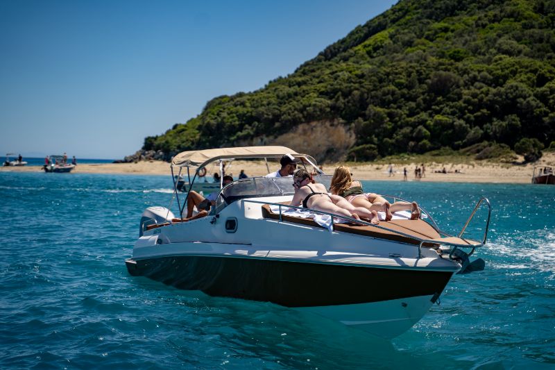 daniel luxury speedboat zakynthos